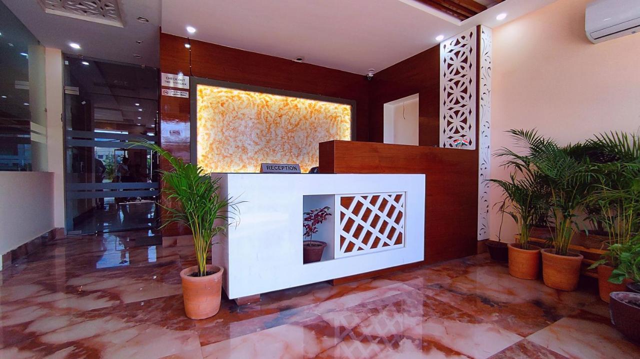 Spring Sky Haridwar By Shrigo Hotels Haridwār Exterior foto